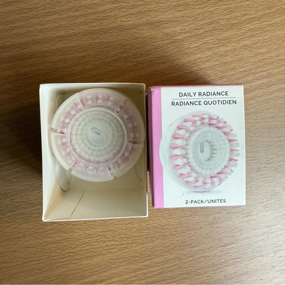 The Clarisonic Aria 3 Speed Facial Cleansing Brush